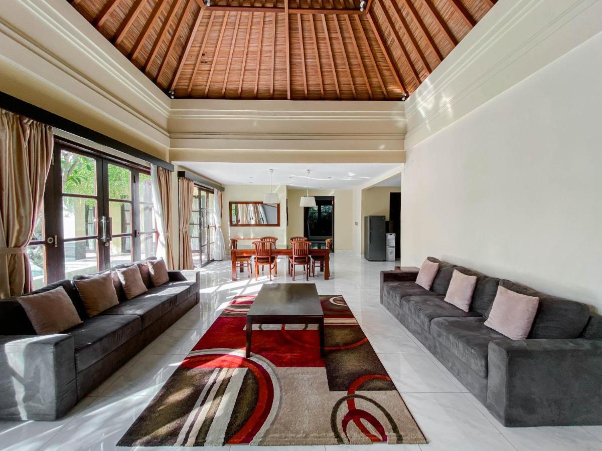 Cometa Villas Seminyak By Premier Hospitality Asia מראה חיצוני תמונה
