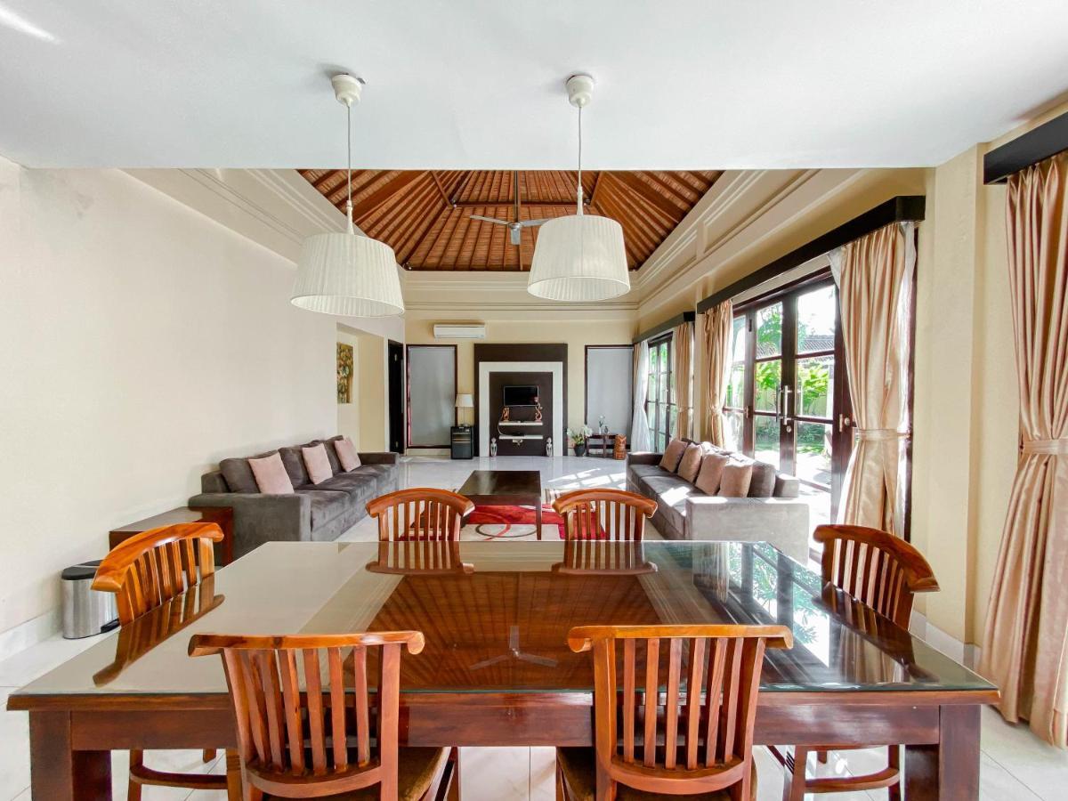 Cometa Villas Seminyak By Premier Hospitality Asia מראה חיצוני תמונה