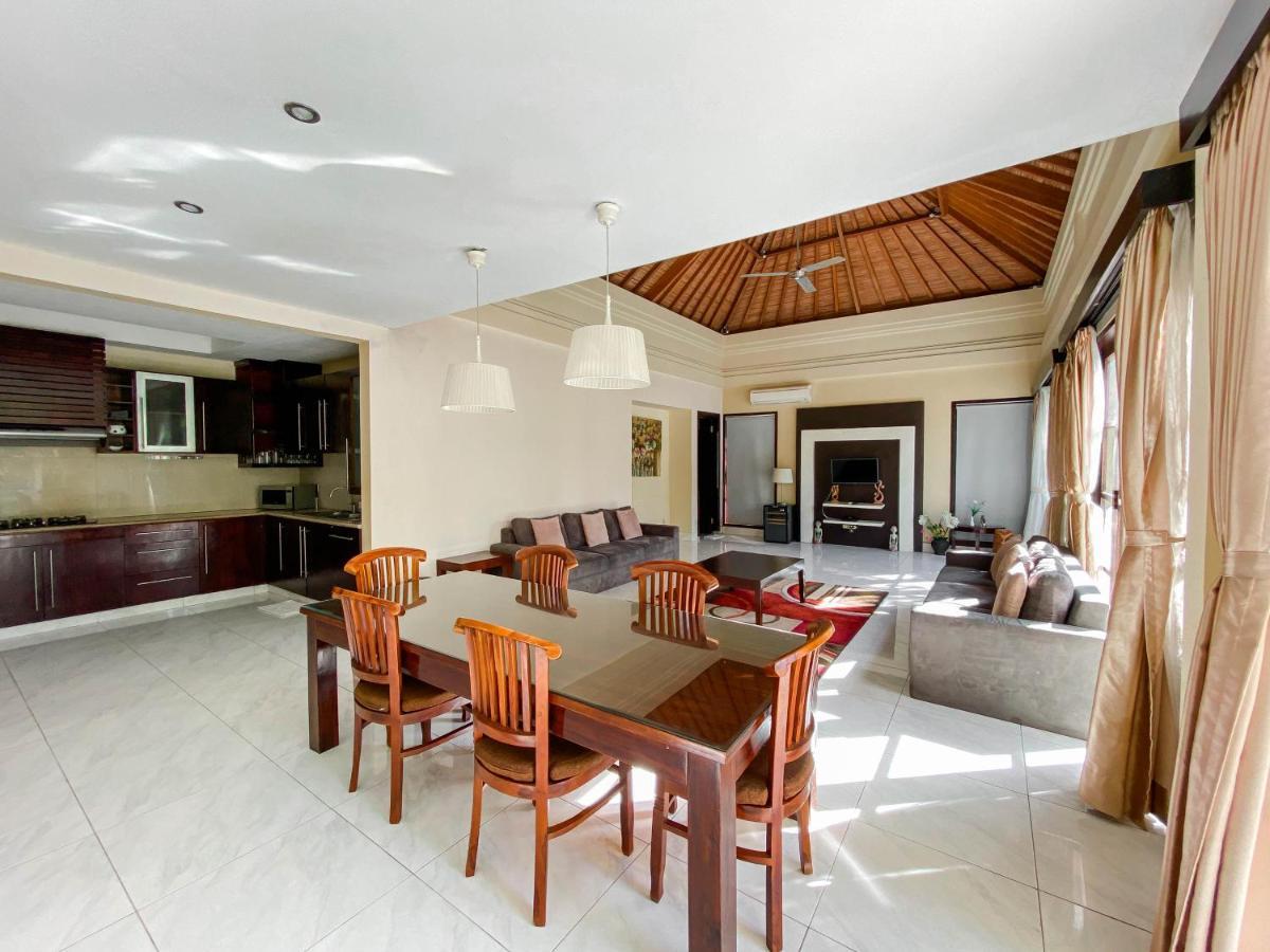 Cometa Villas Seminyak By Premier Hospitality Asia מראה חיצוני תמונה