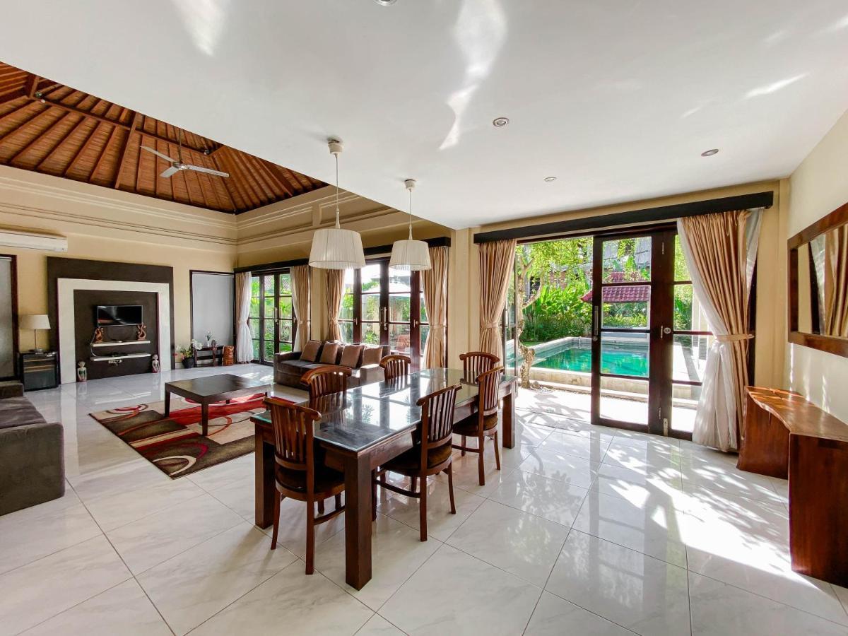 Cometa Villas Seminyak By Premier Hospitality Asia מראה חיצוני תמונה