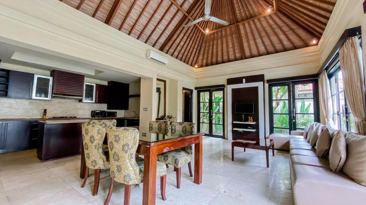 Cometa Villas Seminyak By Premier Hospitality Asia מראה חיצוני תמונה